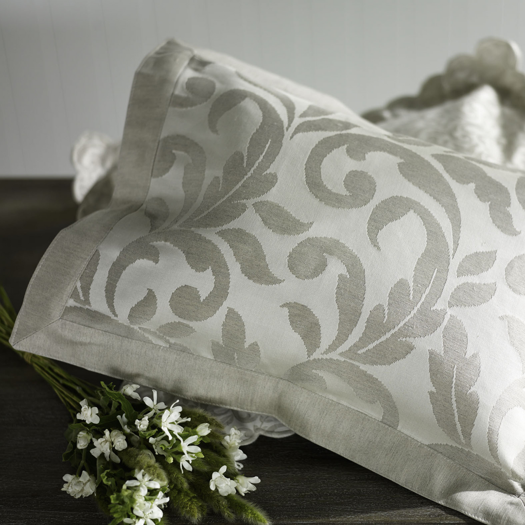 Grand Jasmine Cotton Linen Duvets by the Purists