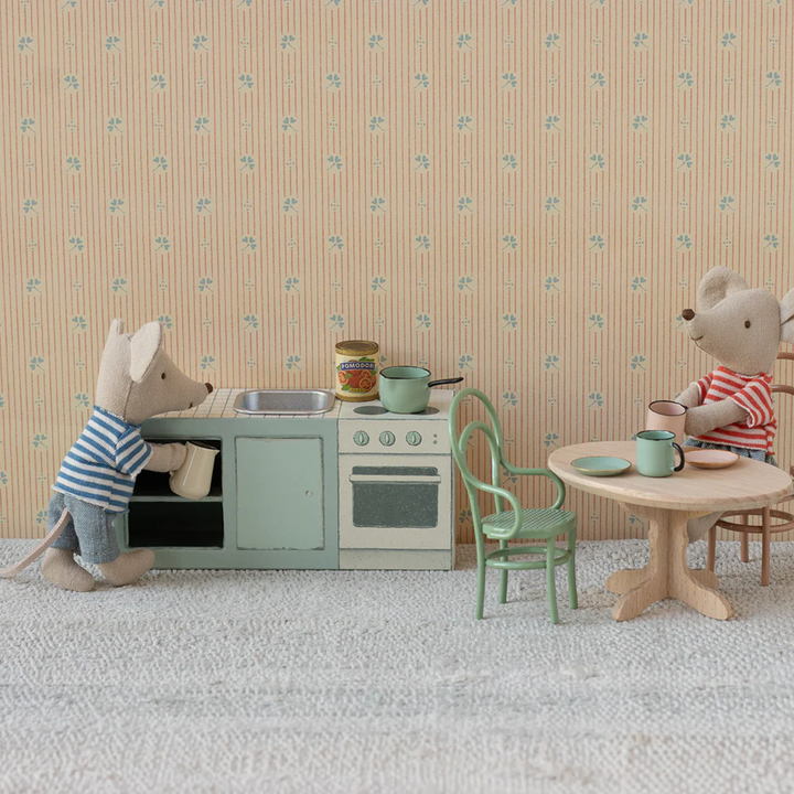 Maileg - Kitchen Counter Mouse