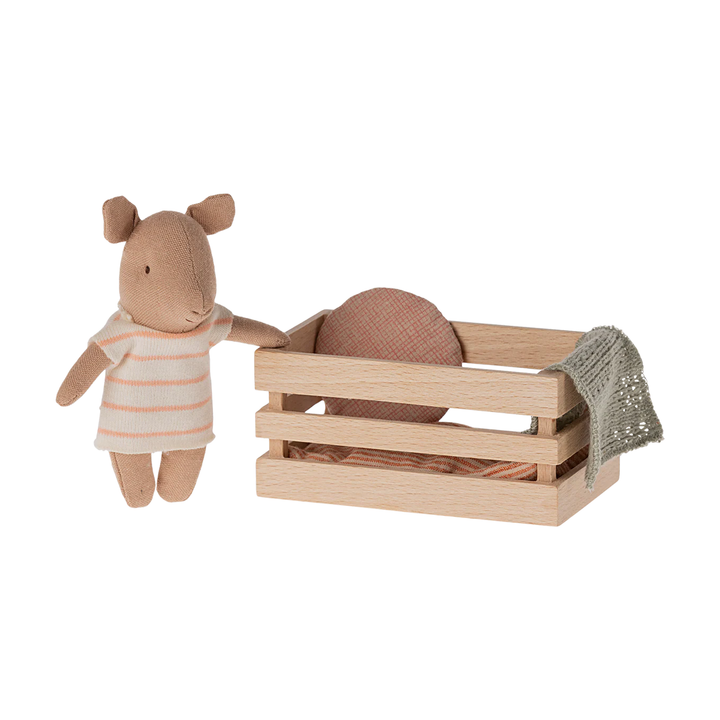 Maileg - Pig In Box Baby - Coral