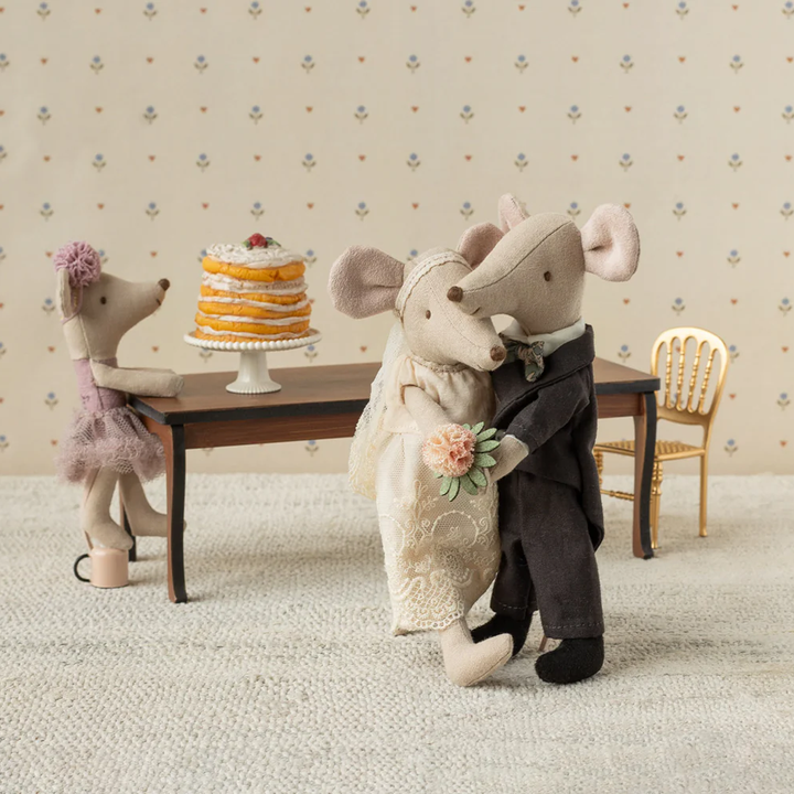 Maileg - Wedding Mice Couple In A Box Mum &amp; Dad