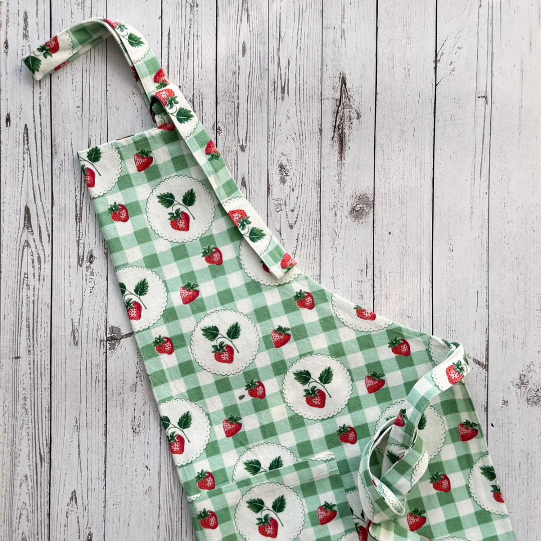 Apron Strawberry Gingham