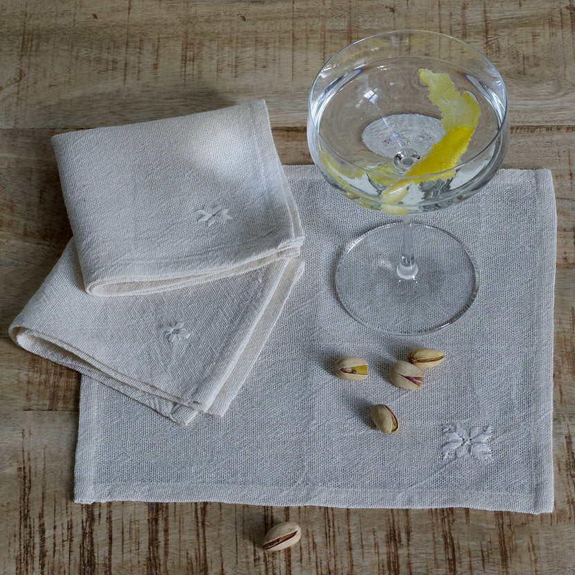 Puntos Cocktail Napkin Ecru