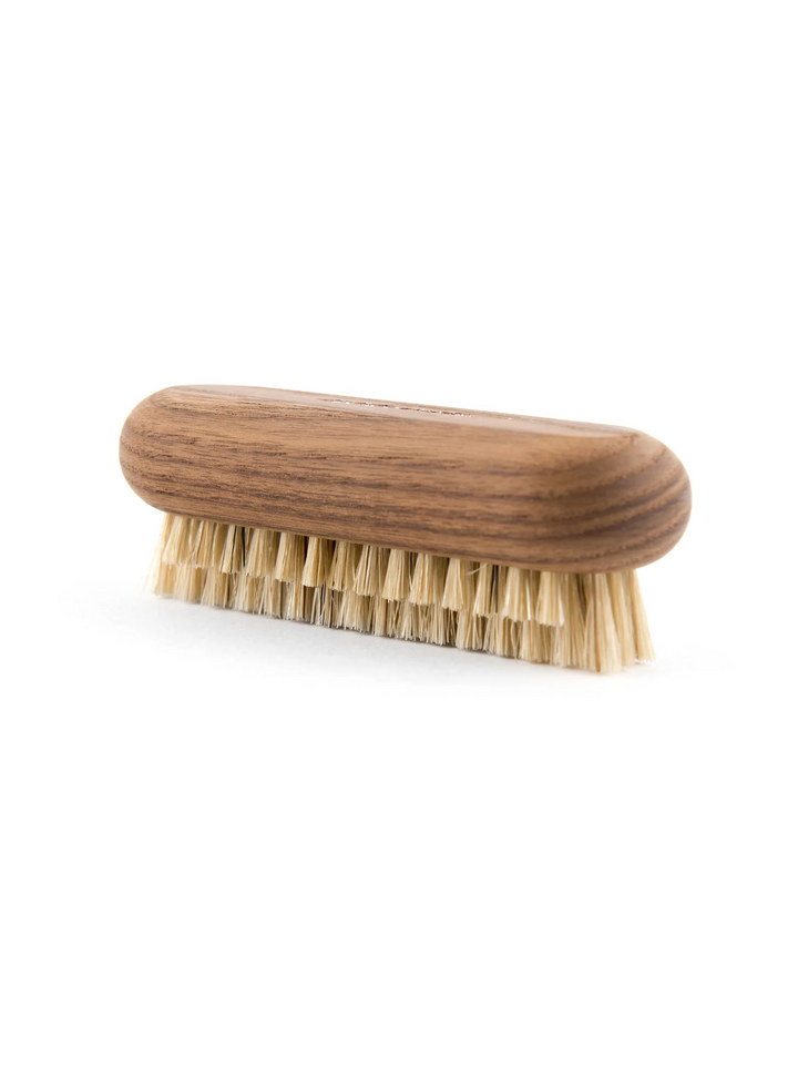 Nail Brush Ash